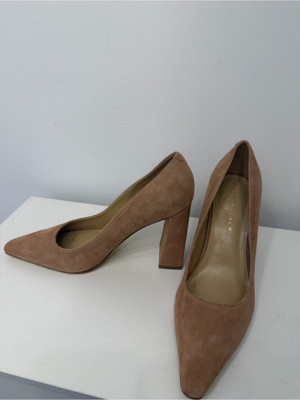 Marc Fisher Seude Nude Women's 3.75”Block Heel Pumps - Picture 4 of 6